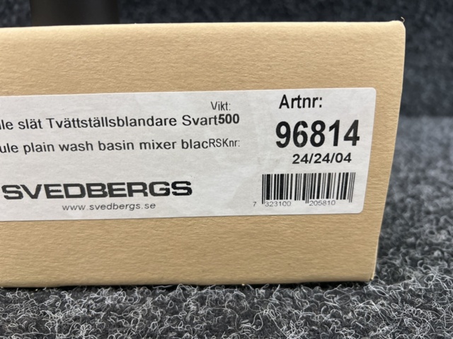1507107-3 Tvättställsblandare Svedbergs Skule slät, svart matt