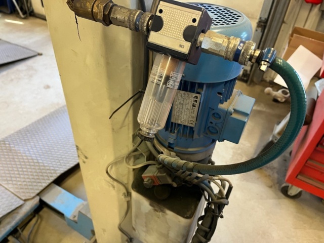 1508375-16 4 pillar lift 5000kg OMCN 403/LS 2009