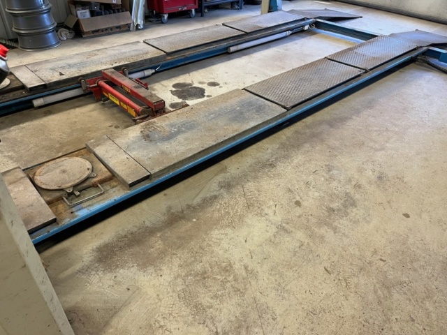 1508375-4 4 pillar lift 5000kg OMCN 403/LS 2009