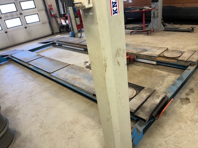 1508375-7 4 pillar lift 5000kg OMCN 403/LS 2009