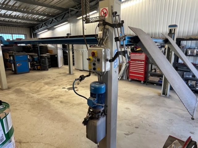 1508375-1 4 pillar lift 5000kg OMCN 403/LS 2009
