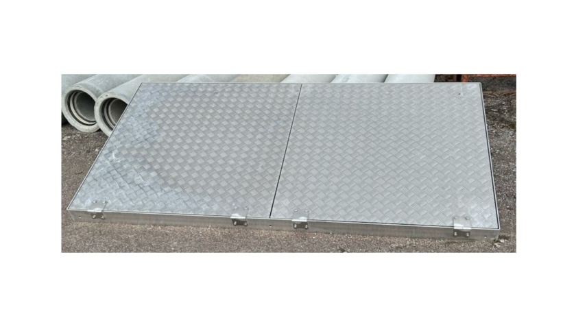1508729-1 1 piece Aluminum hatch with frame Class D15, 2300x1200x100mm