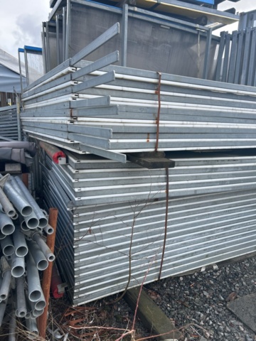 1427751-9 Hockey frame with accessories - DACO 30x60 m