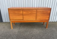 1482436 Sideboard
