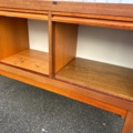 1482436-3 Sideboard