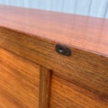 1482436-8 Sideboard