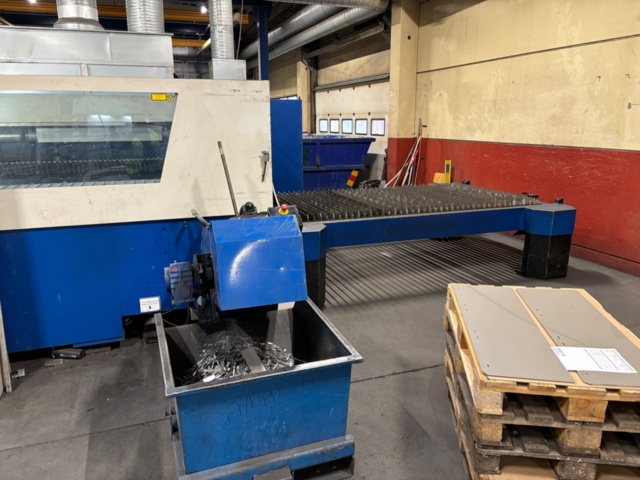 1475185-3 Laserskäranläggning - TRUMPF TruMatic L 3050 -2006