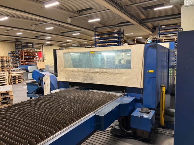 1475185-6 Laserskäranläggning - TRUMPF TruMatic L 3050 -2006