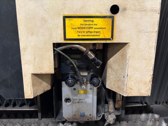 1475185-12 Laserskäranläggning - TRUMPF TruMatic L 3050 -2006