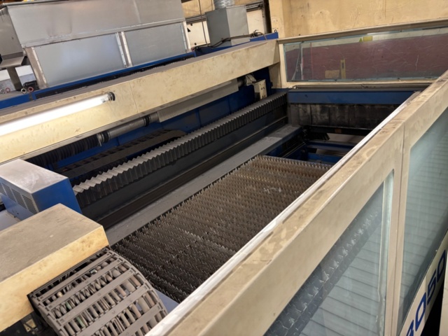 1475185-18 Laserskäranläggning - TRUMPF TruMatic L 3050 -2006