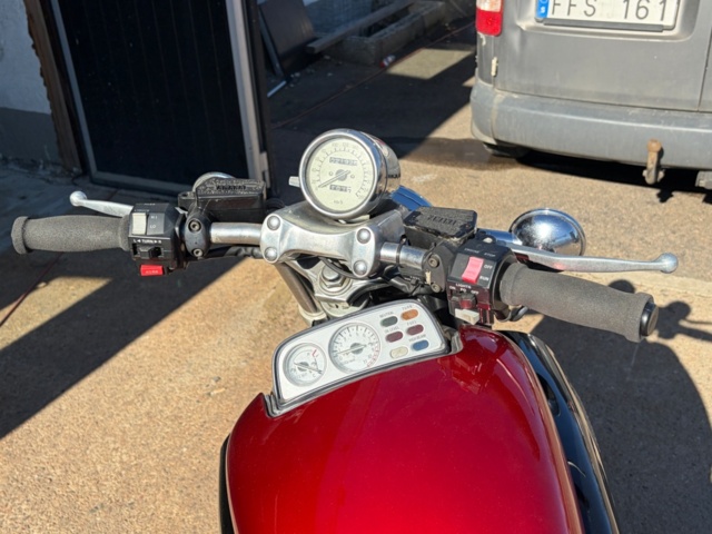 1510258-8 Motorcykel - Yamaha VMX 1200 2EN -1986