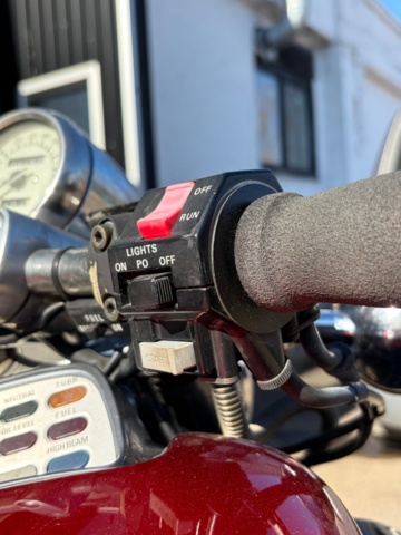 1510258-12 Motorcykel - Yamaha VMX 1200 2EN -1986