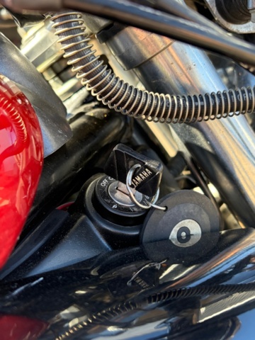 1510258-16 Motorcykel - Yamaha VMX 1200 2EN -1986