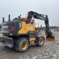 1277286-5 Hjulgrävare med vagn, tiltrotator och redskap - Volvo EW160E -2020