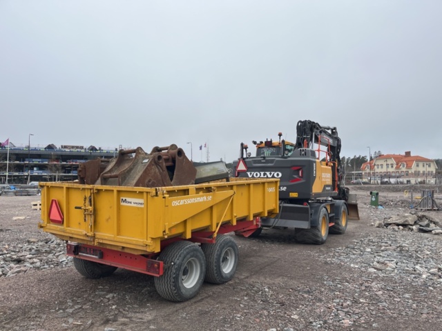 1277286-8 Hjulgrävare med vagn, tiltrotator och redskap - Volvo EW160E -2020