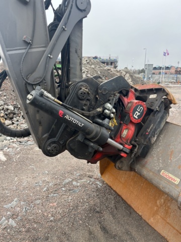 1277286-50 Hjulgrävare med vagn, tiltrotator och redskap - Volvo EW160E -2020