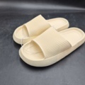 1510401-1 Tofflor, 40 par,  storlek 37/38, beige
