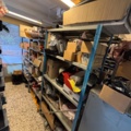 1511111-10 Reservdelslager med komponenter och maskindelar för trädgårdsmaskiner