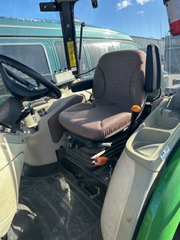 1427754-11 Kompakttraktor med frontlastare och redskap - John Deere 3720 -2013