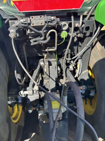1427754-20 Kompakttraktor med frontlastare och redskap - John Deere 3720 -2013