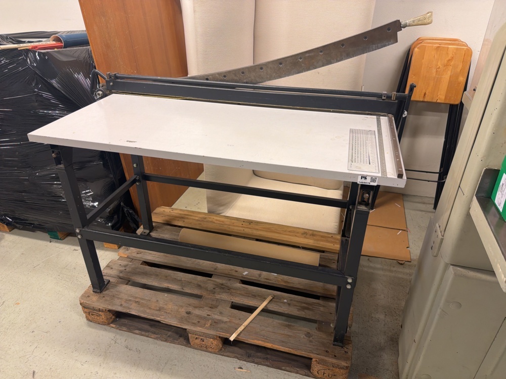 1469976-1 Skärbord