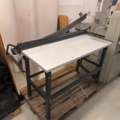 1469976-2 Cutting table
