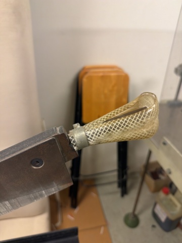 1469976-4 Cutting table