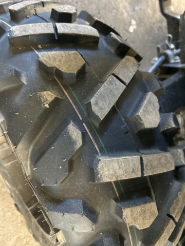 1503950-27 John Deere Gator XUV 855D -2013