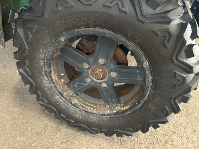 1503950-28 John Deere Gator XUV 855D -2013