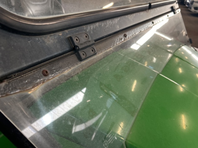 1503950-44 John Deere Gator XUV 855D -2013