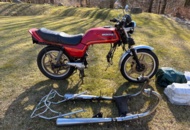 1512689 Honda Powersports 400N Super Dream (Renoveringsprojekt)