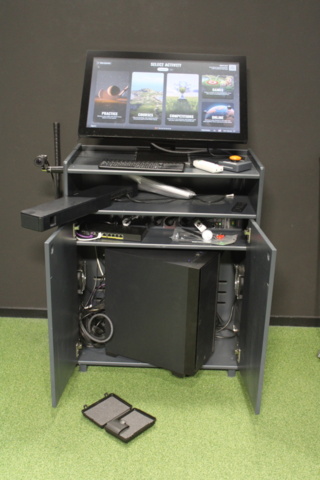 1501663-2 Golf simulator Trackman 4