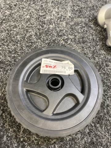 1512792-6 Remote control, lawn mower blade, wheels & bevel gear