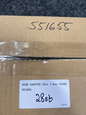 1512803-5 Assortment of inserts, drive links, side links etc.