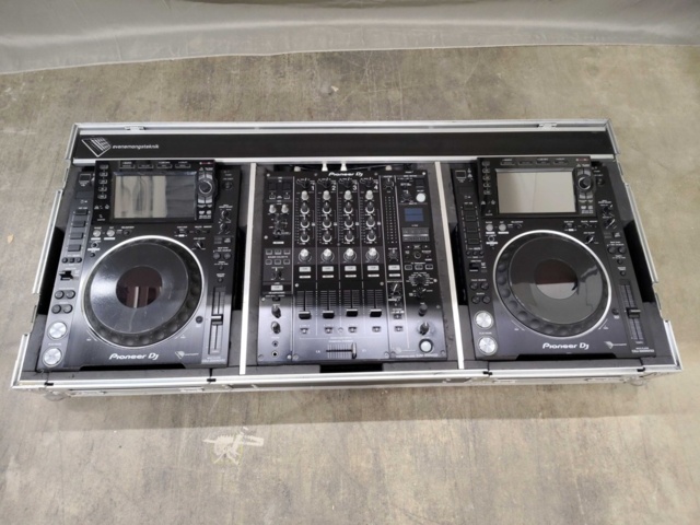 1512716-1 Pioneer DJ Nexus 2 Setup – 2x CDJ-2000NXS2 + DJM-900NXS2 in flight case