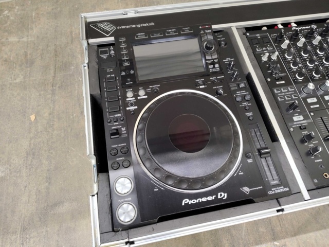 1512716-4 Pioneer DJ Nexus 2 Setup – 2x CDJ-2000NXS2 + DJM-900NXS2 in flight case