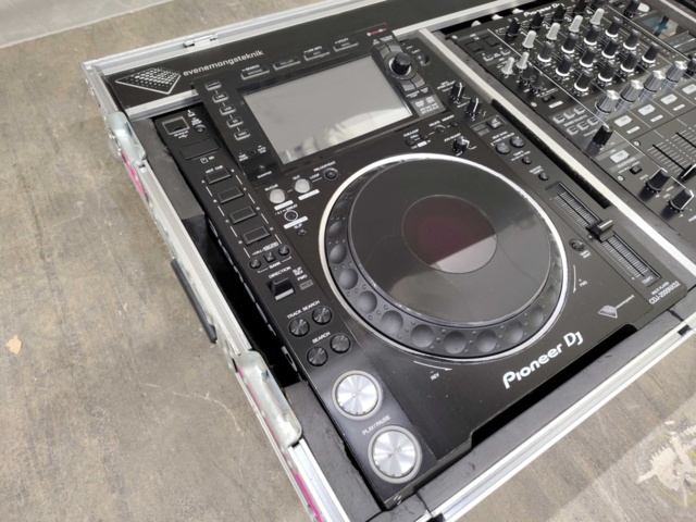 1512716-8 Pioneer DJ Nexus 2 Setup – 2x CDJ-2000NXS2 + DJM-900NXS2 in flight case