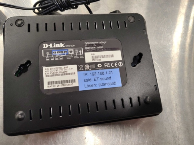 1512719-5 Router - D-Link DIR-600