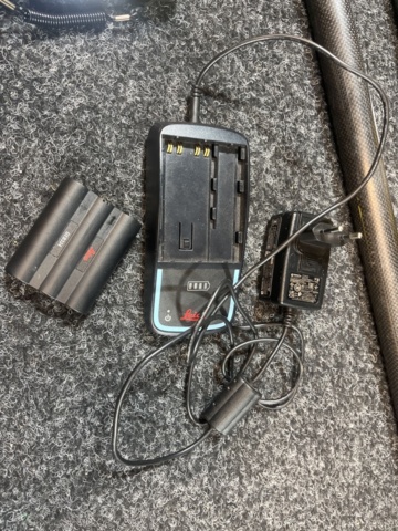1351436-7 GNSS receiver with field controls and accessories - Leica iCON iCG70 / Panasonic FZ-M1 -2022