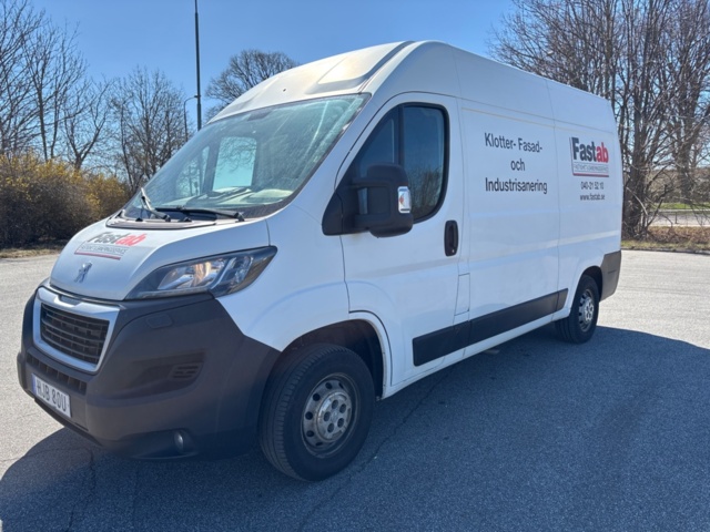 1482504-1 Peugeot Boxer Van 335 2.0 BlueHDi Manuell, 131hk, -2019 med högtrycksaggregat