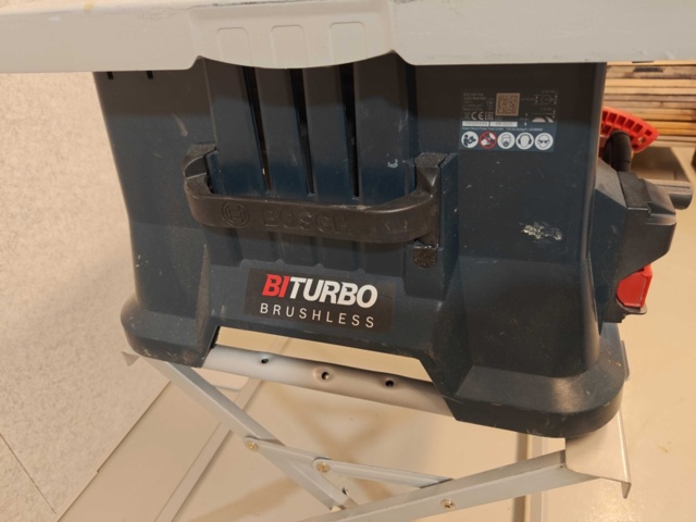 1435824-8 Bordssåg med stativ batteridriven Bosch GTS18V-216