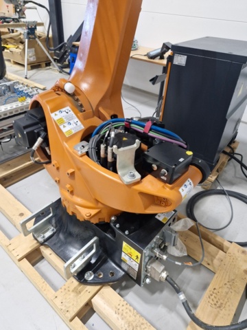 1371175-4 Industrirobot med tillbehör - KUKA KR 150 R2700-2, -2019