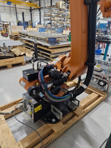 1371175-5 Industrirobot med tillbehör - KUKA KR 150 R2700-2, -2019