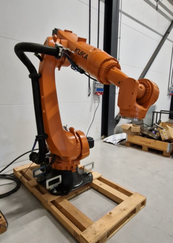 1371175-7 Industrirobot med tillbehör - KUKA KR 150 R2700-2, -2019