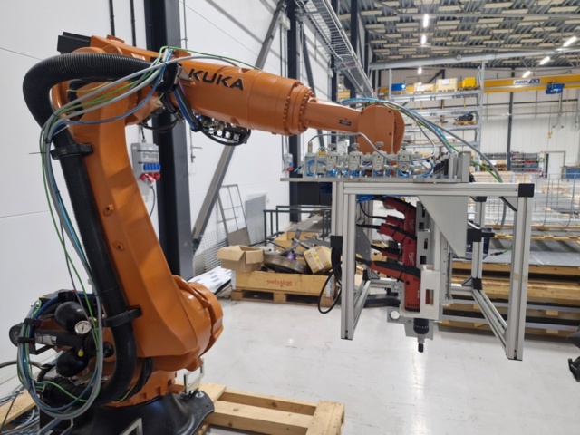 1371175-15 Industrirobot med tillbehör - KUKA KR 150 R2700-2, -2019