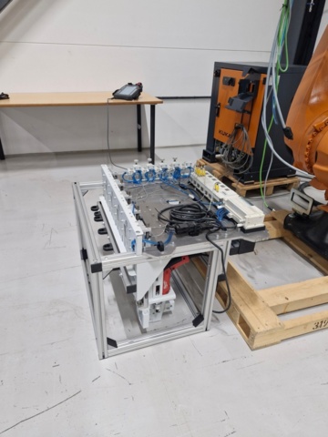 1371175-18 Industrirobot med tillbehör - KUKA KR 150 R2700-2, -2019