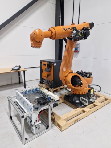 1371175-21 Industrirobot med tillbehör - KUKA KR 150 R2700-2, -2019