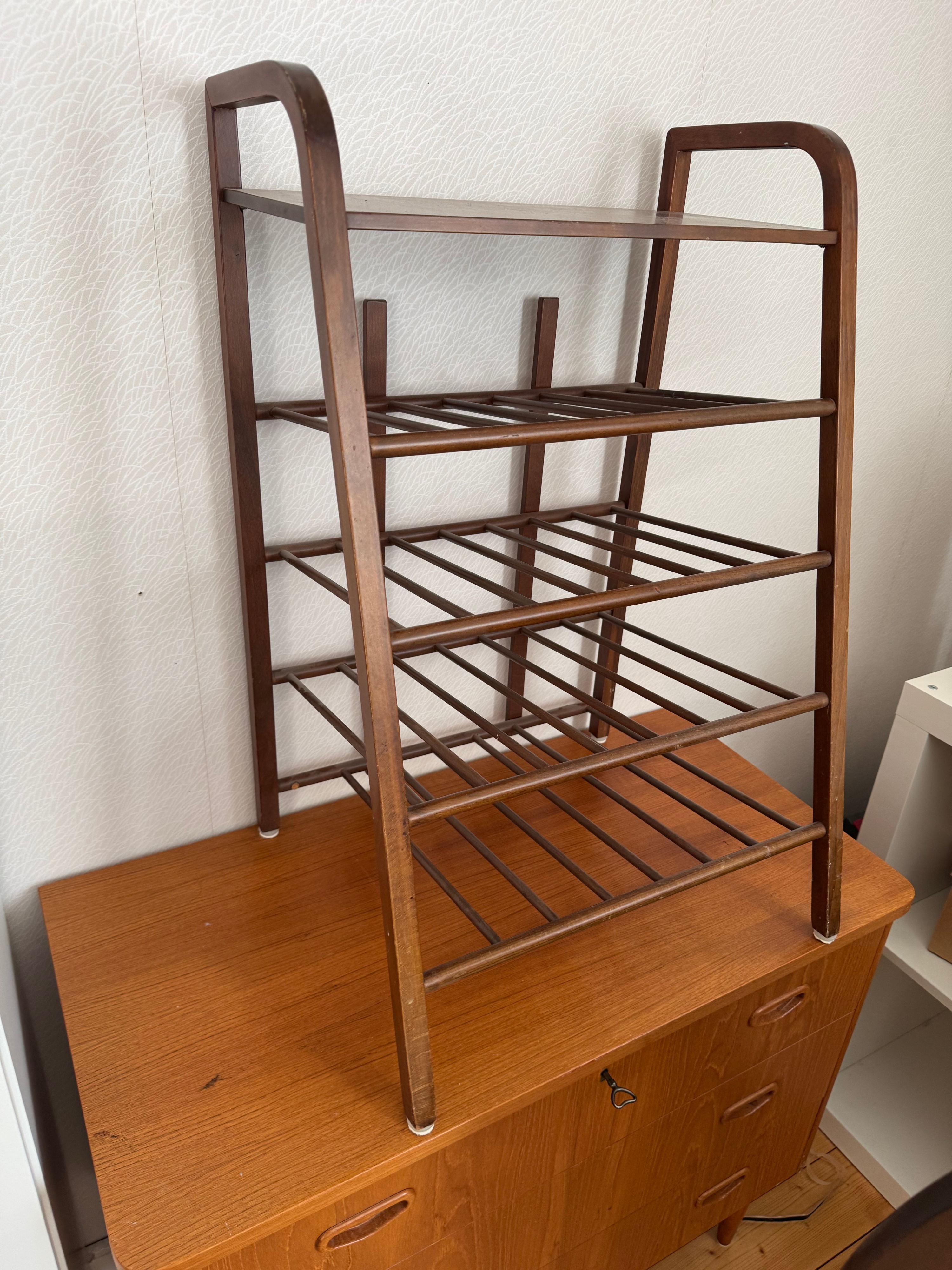 Older newspaper rack - PS Auction - We value the future - Largest in ...