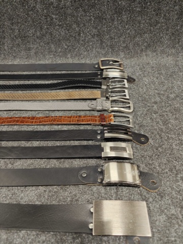 1514441-4 10 leather belts, size 85
