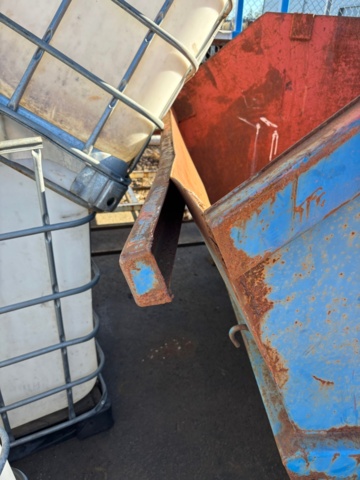 1475201-4 Container 8 m³